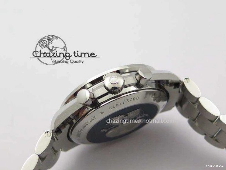 1223 Efficient Speedmaster JHF SS Snoopy Award 45th Anniversary White dial On SS Bracelet 8239